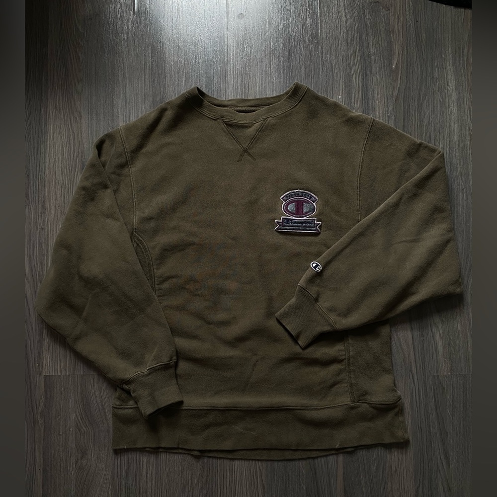 Vintage Champion crew neck in olive green - Size Large - Picture 1 of 3
